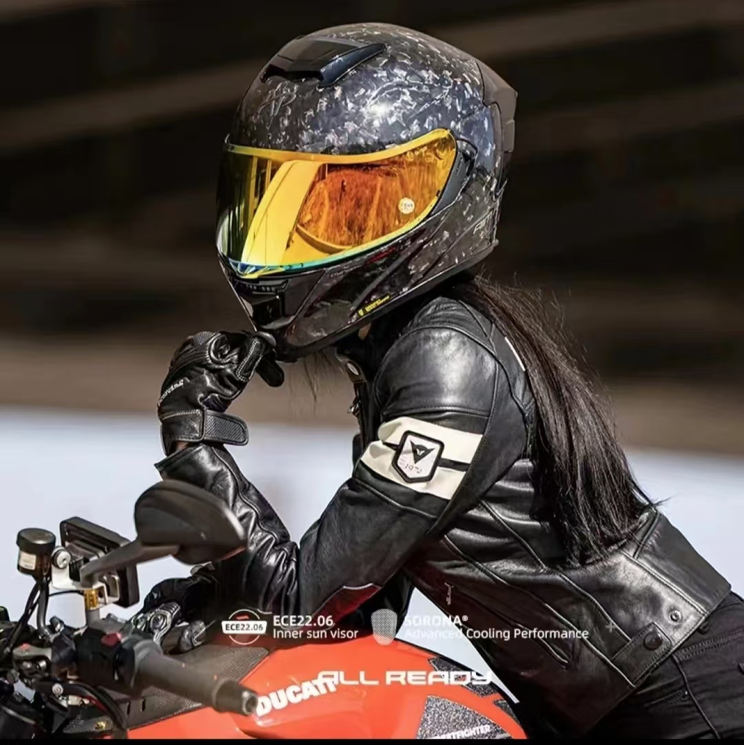 AR 12K Koolstofvezel Motorhelm - Carbon Fiber Lightweight Motorcycle Helmet recensie en prijs